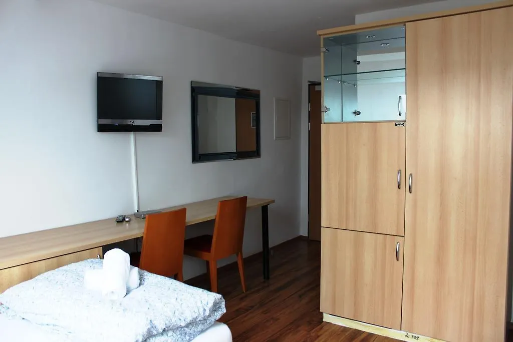 Hostel Elbe'S Hotel Dresden