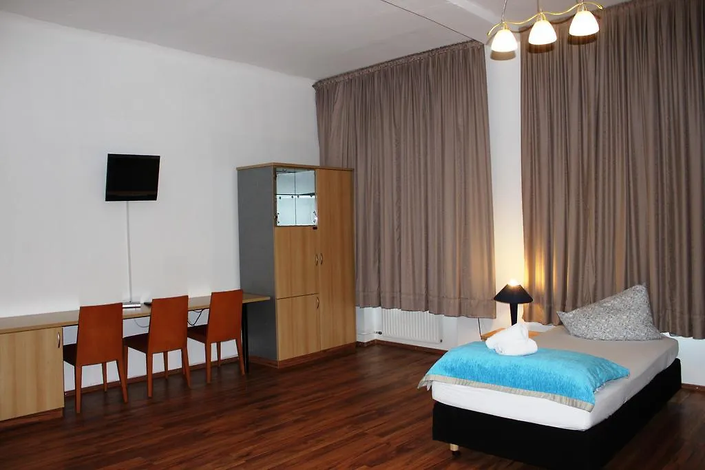 Elbe'S Hotel Dresden 0*,